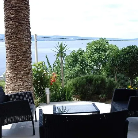 Sima Apartman